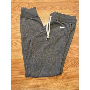 Nike Women’s Jogger Pant M